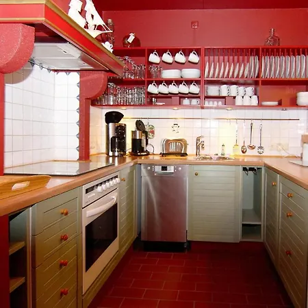 בית נופש Terraced House, *